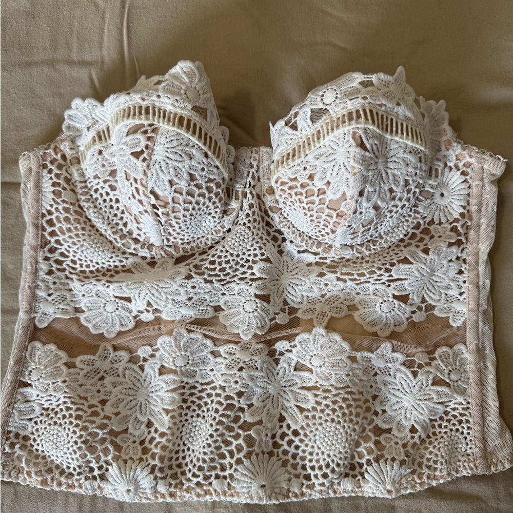 Victoria's Secret Cream Lace Bralette